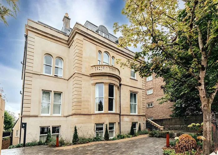 Redland - 8 * Bristol