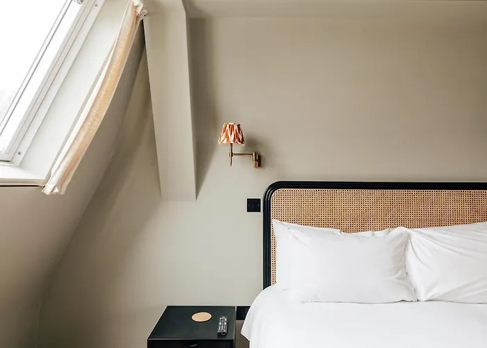 Redland - 8 * Bristol